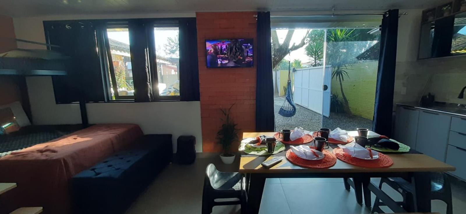 Villacasamarela Mini Casinhas De Hospedes Rio Vermelho ฟลอเรียนอโปลิส ภายนอก รูปภาพ