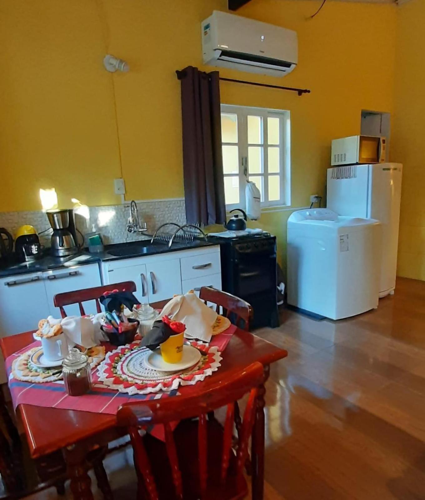 Villacasamarela Mini Casinhas De Hospedes Rio Vermelho ฟลอเรียนอโปลิส ภายนอก รูปภาพ